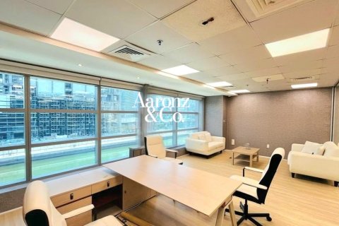 Bureau à louer à Business Bay, Dubai, EAU 102 m2 № 703100 - photo 7