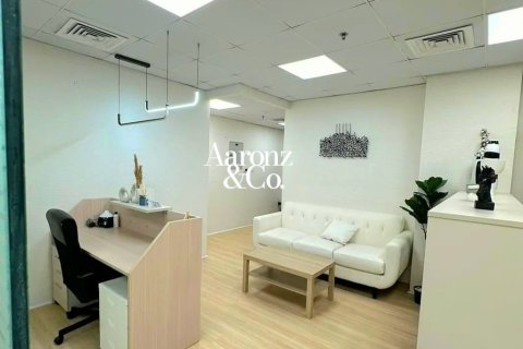 Bureau à louer à Business Bay, Dubai, EAU 102 m2 № 703100 - photo 5