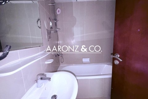 Apartemen di Jumeirah Lake Towers, Dubai, UEA 2 kamar tidur, 110 m2 nomor 703102 - foto 11