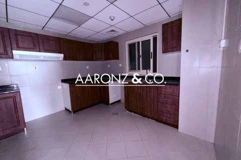 Apartemen di Jumeirah Lake Towers, Dubai, UEA 2 kamar tidur, 110 m2 nomor 703102 - foto 10