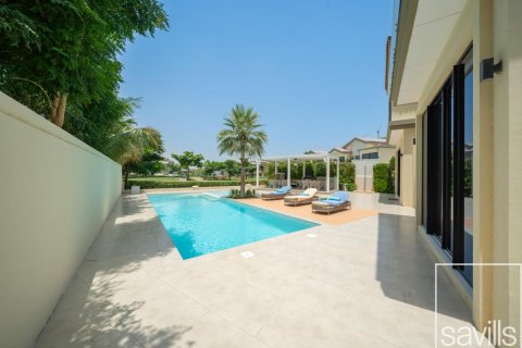 Vila v Jumeirah Golf Estates, Dubai, SAE 5 ložnice, 879 m² Č.: 635230 - fotografie 22