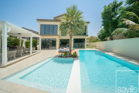 Vila v Jumeirah Golf Estates, Dubai, SAE 5 ložnice, 879 m² Č.: 635230 - fotografie 17