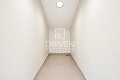 Vilă de vânzare în Dubai, EAU 6 dormitoare, 426.7 mp. №766976 - poză 11