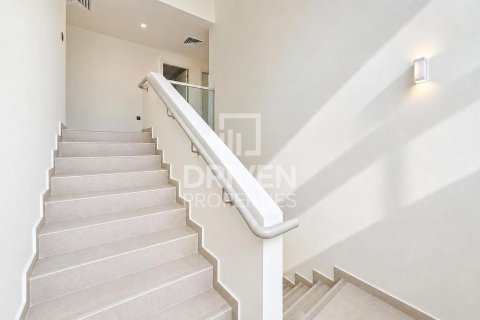Vilă de vânzare în Dubai, EAU 6 dormitoare, 426.7 mp. №766976 - poză 7