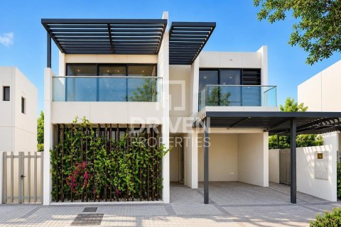 Vila u Dubai, UAE 426.7 m2, 6 spavaćih soba Br. 766976