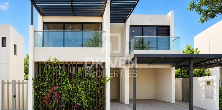 Dubai, BAE’de villa 6 yatak odası, 426.7 m&sup2; No 766976