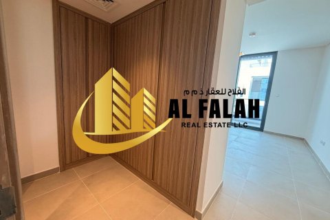 Villa Sharjah Waterfront Cityjā, AAE 4 istabas, 418 m2 Nr. 638084 - attēls 13