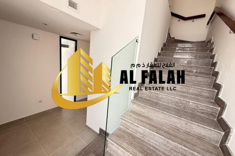Villa Sharjah Waterfront Cityjā, AAE 4 istabas, 418 m2 Nr. 638084 - attēls 8
