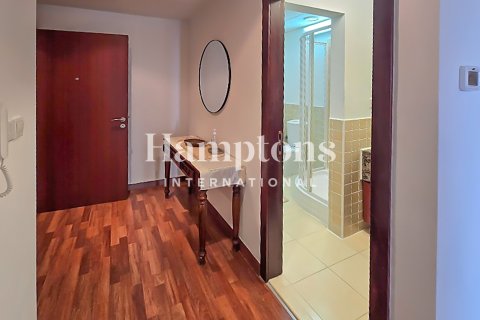 Apartament de închiriat în Jumeirah Beach Residence, Dubai, EAU 1 dormitor, 98.19847100 mp.  №651547 - poză 11