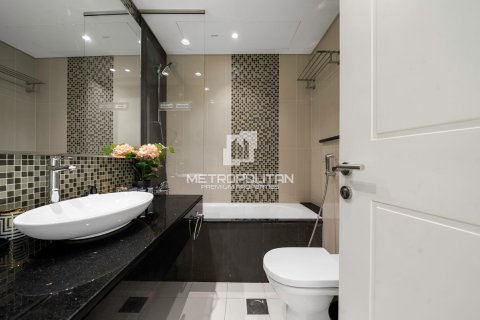 Appartamento in vendita a Downtown Dubai (Downtown Burj Dubai), Dubai, EAU 2 camere da letto, 115 mq. № 664210 - foto 11