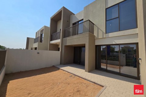 Townhouse di Dubai, UEA 3 kamar tidur, 161 m2 nomor 641356 - foto 2