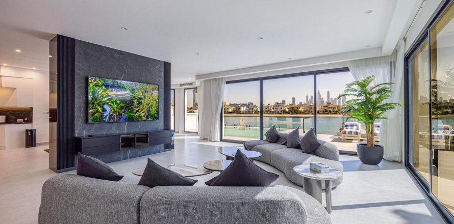 וילה ב Palm Jumeirah, Dubai, איחוד האמירויות 6 חדרי שינה, 622 מ"ר מספר 642108