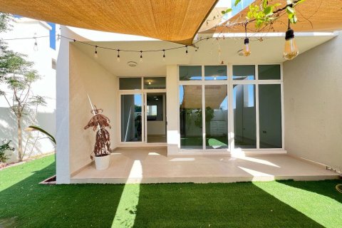 Városi lakóépület itt: DAMAC Hills (Akoya by DAMAC), Dubai, EAE, 3 hálószoba, 167 m², azonosító: 682426 - fénykép 3