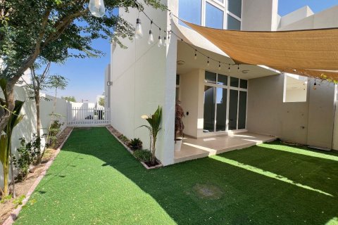 Kamienica w DAMAC Hills (Akoya by DAMAC), Dubai, ZEA 3 sypialnie, 167 mkw. nr 682426