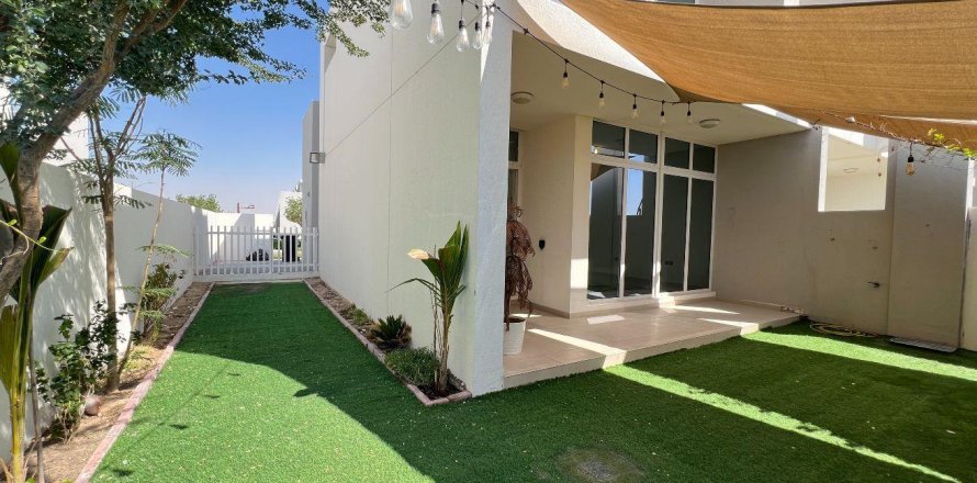 Városi lakóépület itt: DAMAC Hills (Akoya by DAMAC), Dubai, EAE, 3 hálószoba, 167 m², azonosító: 682426