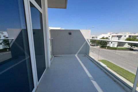 Városi lakóépület itt: DAMAC Hills (Akoya by DAMAC), Dubai, EAE, 3 hálószoba, 167 m², azonosító: 682426 - fénykép 16