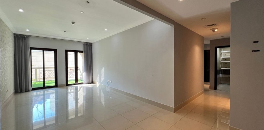 آپارتمان در Dubai ، امارات متحده عربی 2 خوابه ، 141.7 متر مربع.  شماره 682205