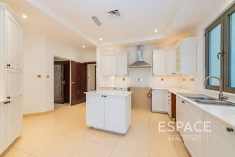 Villa till försäljning i Palm Jumeirah, Dubai, UAE 6 sovrum, 650 kvm Nr. 649915 - fotografi 8