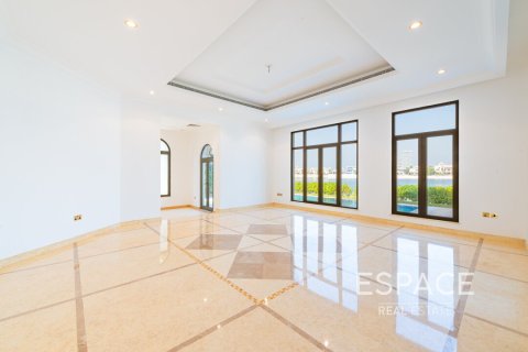 Villa till försäljning i Palm Jumeirah, Dubai, UAE 6 sovrum, 650 kvm Nr. 649915 - fotografi 5