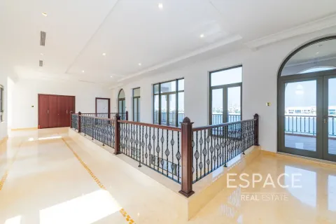 Villa till försäljning i Palm Jumeirah, Dubai, UAE 6 sovrum, 650 kvm Nr. 649915 - fotografi 19