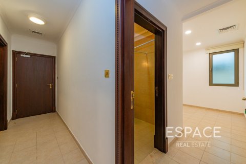 Villa till försäljning i Palm Jumeirah, Dubai, UAE 6 sovrum, 650 kvm Nr. 649915 - fotografi 10