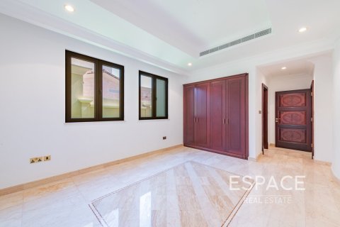 Villa till försäljning i Palm Jumeirah, Dubai, UAE 6 sovrum, 650 kvm Nr. 649915 - fotografi 15
