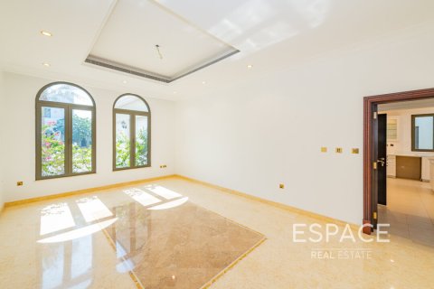 Villa till försäljning i Palm Jumeirah, Dubai, UAE 6 sovrum, 650 kvm Nr. 649915 - fotografi 6