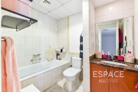 Villa te koop in The Springs, Dubai, VAE 3 slaapkamers, 237 vr.m., nr 649897 - foto 9
