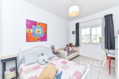 Villa te koop in The Springs, Dubai, VAE 3 slaapkamers, 237 vr.m., nr 649897 - foto 12