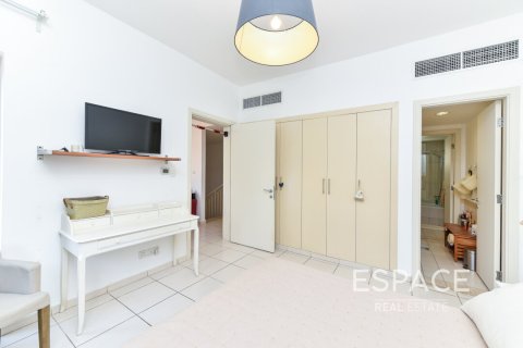 Villa te koop in The Springs, Dubai, VAE 3 slaapkamers, 237 vr.m., nr 649897 - foto 16