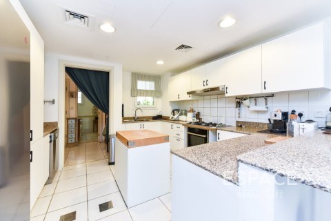 Villa te koop in The Springs, Dubai, VAE 3 slaapkamers, 237 vr.m., nr 649897 - foto 4