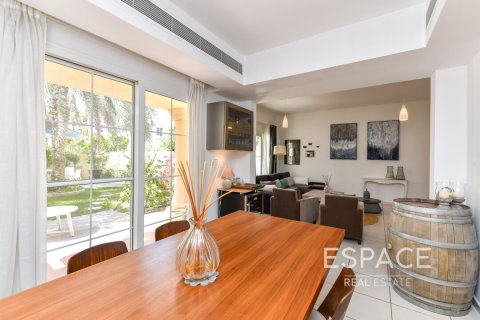 Villa te koop in The Springs, Dubai, VAE 3 slaapkamers, 237 vr.m., nr 649897 - foto 5