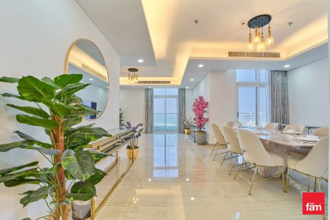 Apartament de închiriat în Palm Jumeirah, Dubai, EAU 3 dormitoare, 541.1 mp.  №686238 - poză 14
