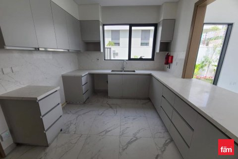 Villa itt: Al Furjan, Dubai, EAE, 4 hálószoba, 469.2 m², azonosító: 717932 - fénykép 4