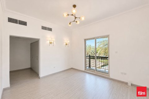 Villa à louer à Jumeirah Islands, Dubai, EAU 4 chambres, 933 m2 № 717919 - photo 10