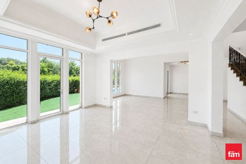 Villa à louer à Jumeirah Islands, Dubai, EAU 4 chambres, 933 m2 № 717919 - photo 3