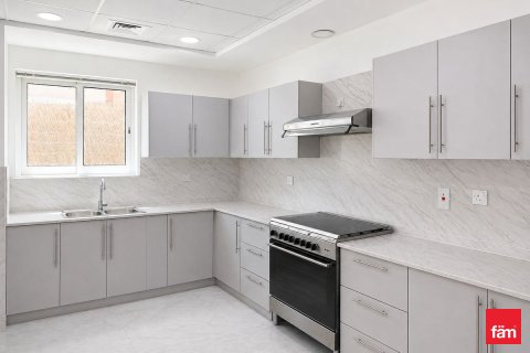 Villa à louer à Jumeirah Islands, Dubai, EAU 4 chambres, 933 m2 № 717919 - photo 6
