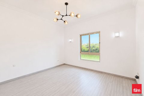 Villa à louer à Jumeirah Islands, Dubai, EAU 4 chambres, 933 m2 № 717919 - photo 17