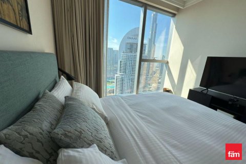 Apartment til salg i Downtown Dubai (Downtown Burj Dubai), Dubai, UAE 3 soveværelser, 169.5 kvm № 641692 - foto 2