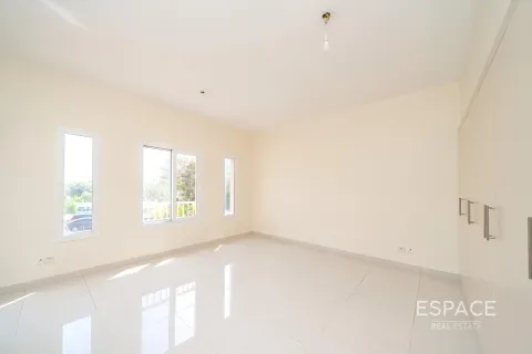Villa in affitto a The Springs, Dubai, EAU 3 camere da letto, 228 mq. № 661277 - foto 10