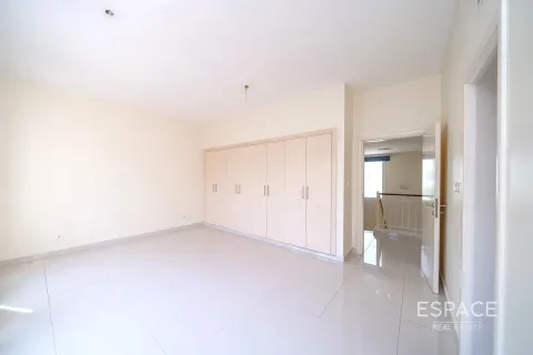 Villa in affitto a The Springs, Dubai, EAU 3 camere da letto, 228 mq. № 661277 - foto 11