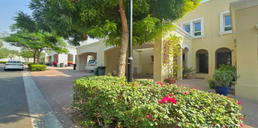 Rijtjeshuis in Arabian Ranches, Dubai, VAE 3 slaapkamers, 234 vr.m. nr 661278