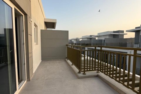 Townhouse in DAMAC Hills (Akoya by DAMAC), Dubai, UAE 4 bedrooms, 122 sq.m. № 712230 - photo 5