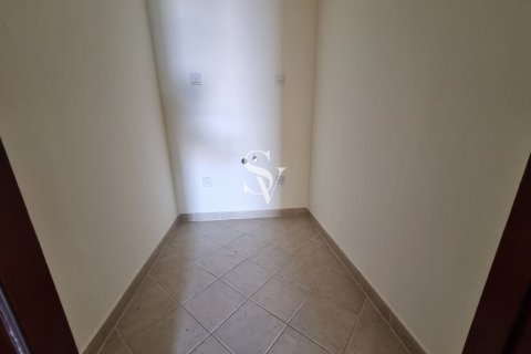 Apartman u Motor City, Dubai, UAE 2 spavaćih soba, 183 m2 Br. 688256 - fotografija 8