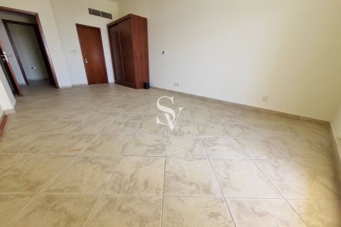 Apartman u Motor City, Dubai, UAE 2 spavaćih soba, 183 m2 Br. 688256 - fotografija 6