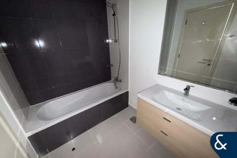 Lägenhet till försäljning i Dubai, UAE 2 sovrum, 158 kvm Nr. 671554 - fotografi 6