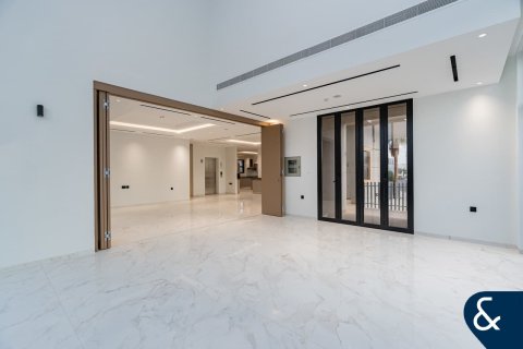 Villa en venta en Al Furjan, Dubai, EAU 6 dormitorios, 571 m2 № 684999 - foto 4