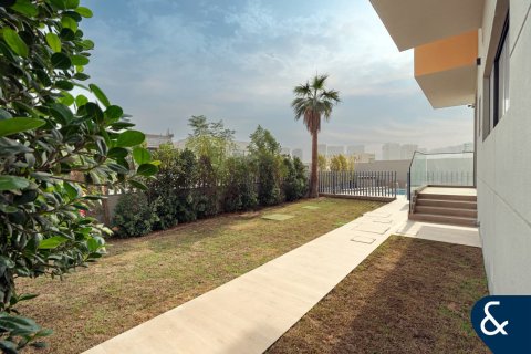 Villa en venta en Al Furjan, Dubai, EAU 6 dormitorios, 571 m2 № 684999 - foto 28