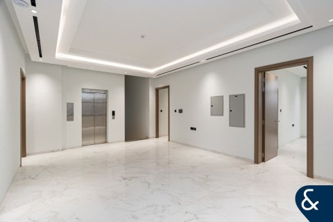 Villa en venta en Al Furjan, Dubai, EAU 6 dormitorios, 571 m2 № 684999 - foto 14