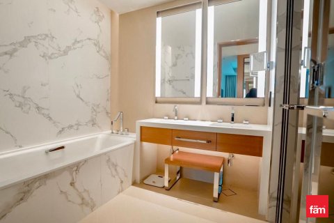 דירה להשכרה ב Dubai, איחוד האמירויות  2 חדרי שינה, 116.9 מ"ר, מספר 652311 - תמונה 11